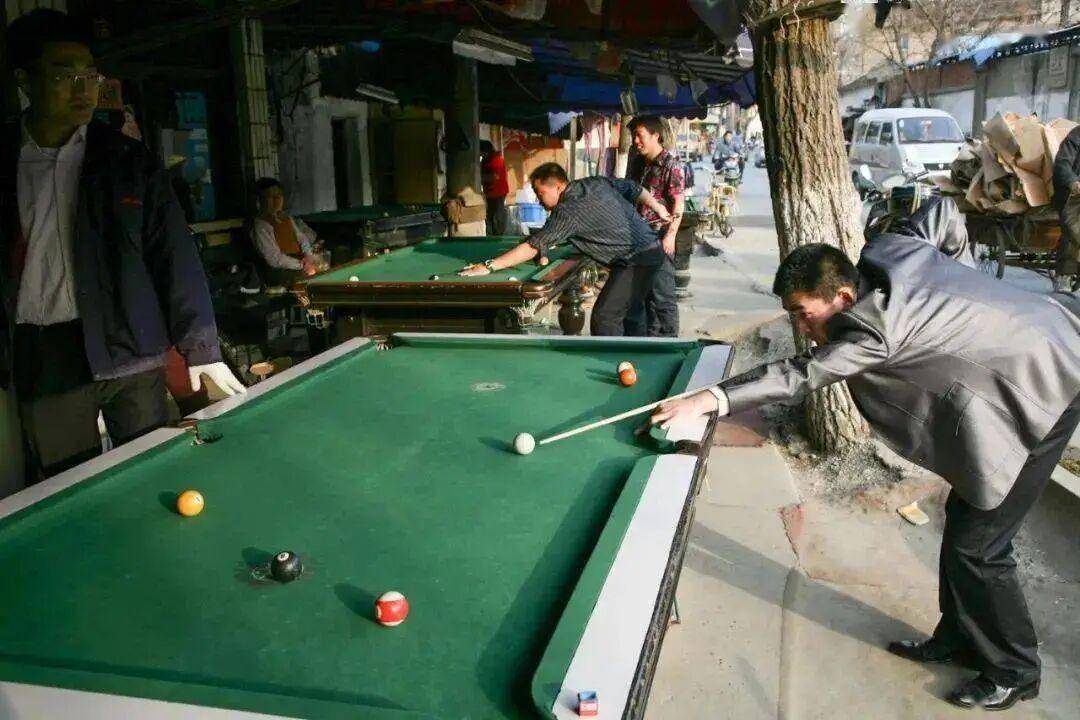 一年新开40000家市场规模突破千亿:被嫌弃的县城“土味”运动为何又火了?(图3) 一年新开40000家市场规模突破千亿:被嫌弃的县城“土味”运动为何又火了?(图3)